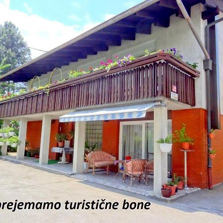 Apartma As Lesce  Exteriör bild