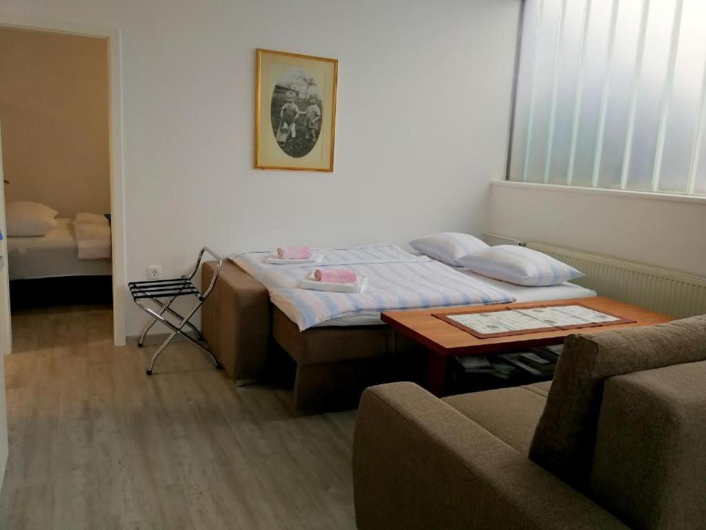 Apartma As Lesce  Exteriör bild