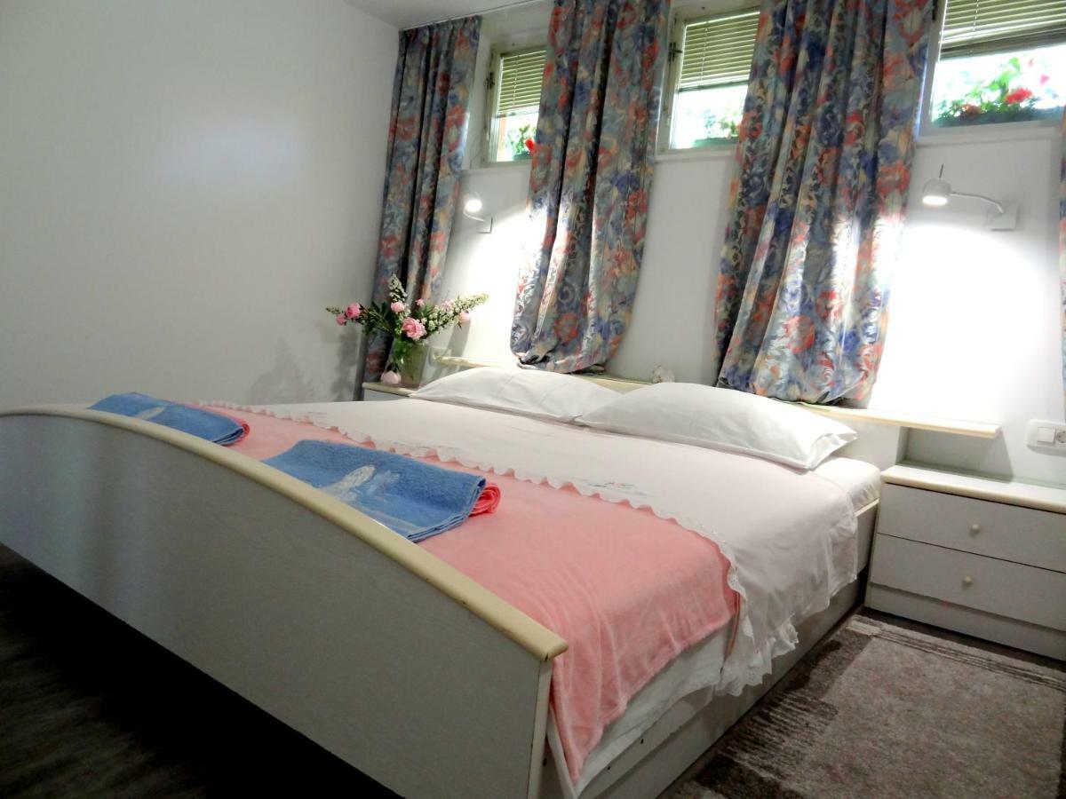 Apartma As Lesce  Exteriör bild